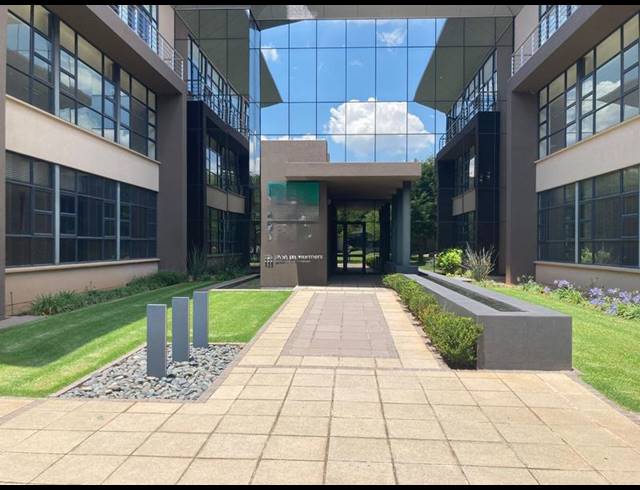 BUSINESS PROPERTY TO RENT IN BOKSBURG EAST